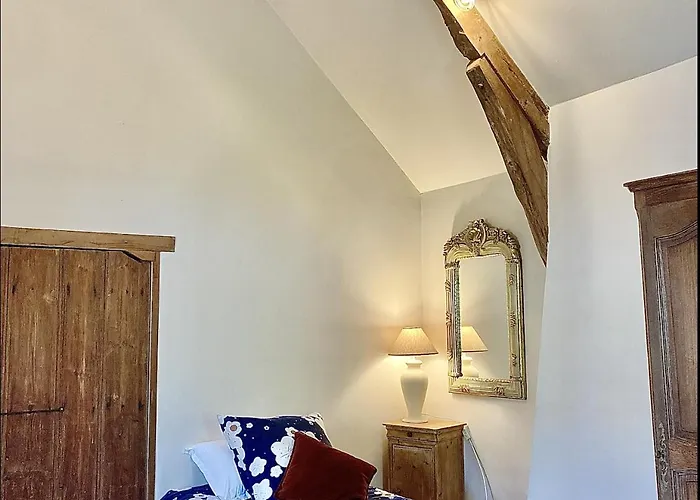 Holiday home Maison Du Terroir: Privées Avec Petit-déjeuner Artisanal Vierville-sur-Mer